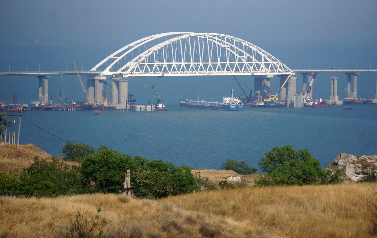 Зображення новини: У Криму оголошено тривогу, росіяни скаржаться на ракетну атаку