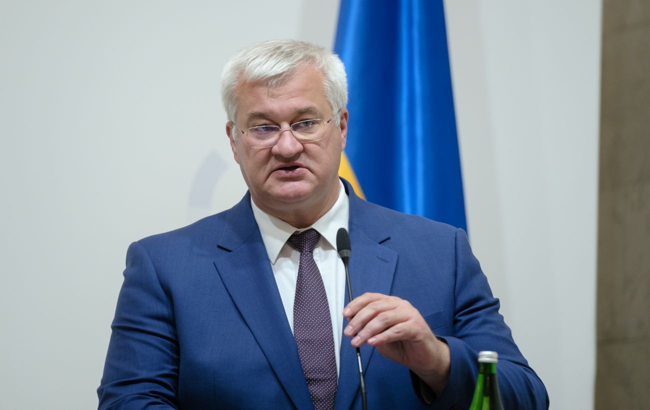 Зображення новини: Варварський воєнний злочин. Сибіга різко відреагував на удар РФ по порту в Одесі