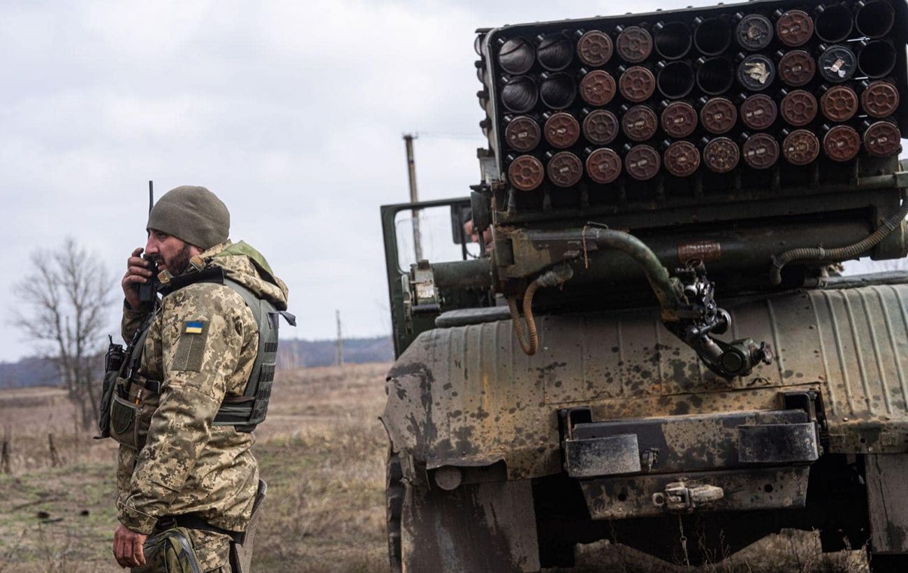 Зображення новини: Росіяни атакують на 10 напрямках: тридцять штурмів під Покровськом, бої тривають