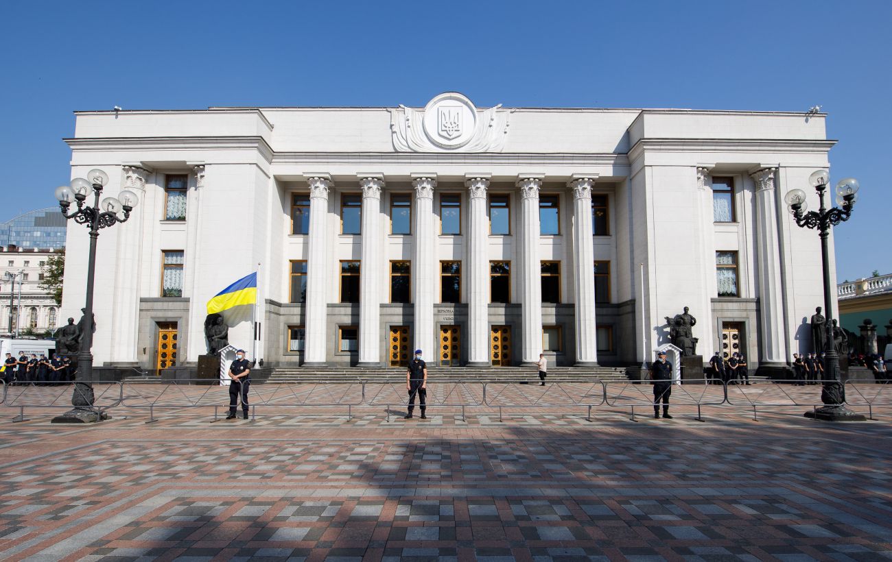 Зображення новини: Воєнний стан і мобілізацію в Україні продовжать: коли проголосує Рада