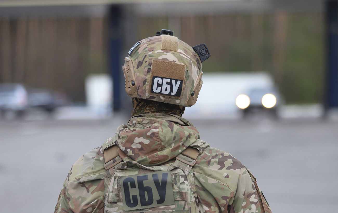 Зображення новини: СБУ затримала китайських шпигунів, які хотіли викрасти секретну документацію "Нептунів"