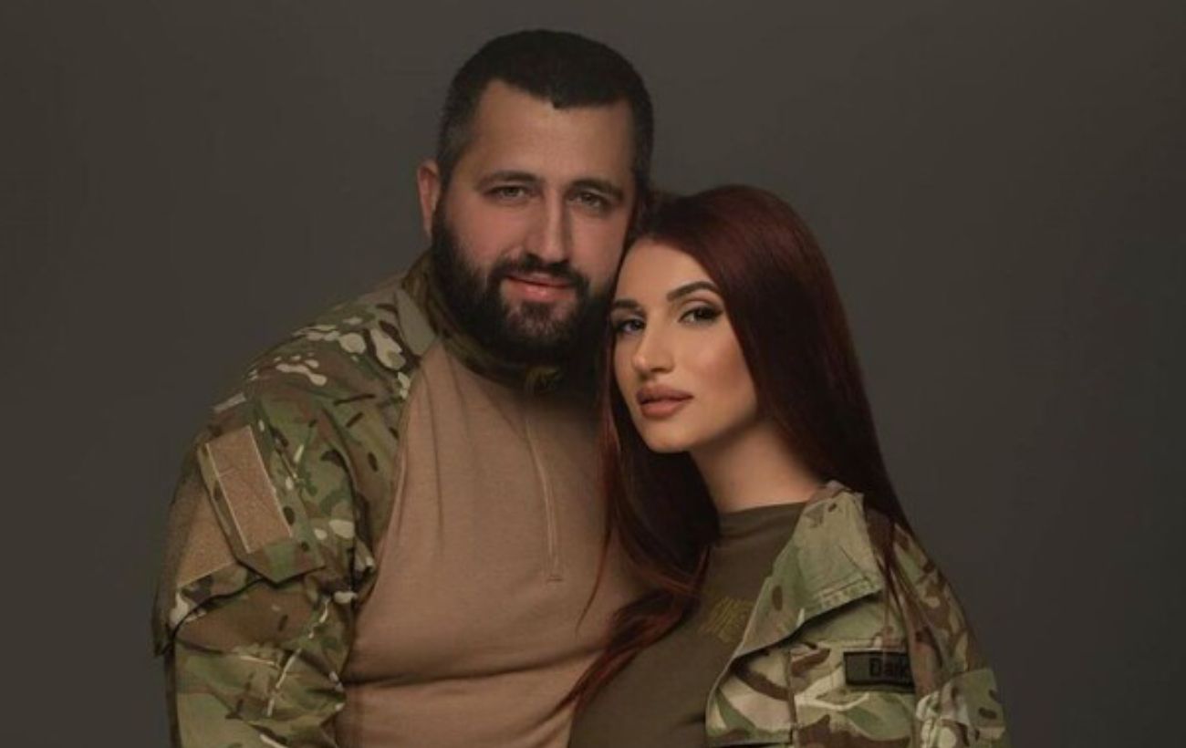Зображення новини: "Ми у чудових відносинах". Емеральд помирилася з екс-чоловіком, який погрожував її вбити