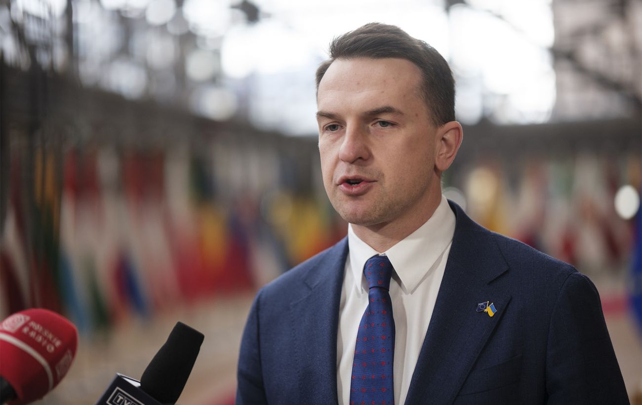 Зображення новини: "Буде болісно для росіян": у Польщі відреагували на нові нафтові санкції ЄС
