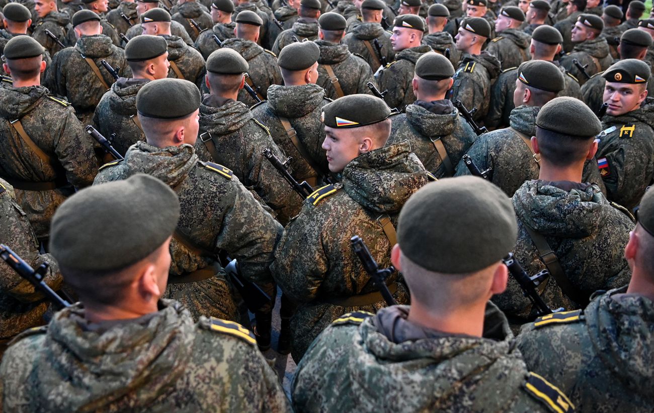 Зображення новини: РФ перекинула на південь України новий полк, сформований у Чечні, - Волошин