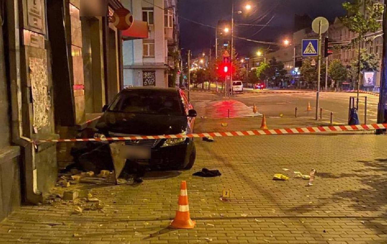 Зображення новини: Смертельна ДТП у Києві: суд відправив під варту працівника прокуратури Молочного
