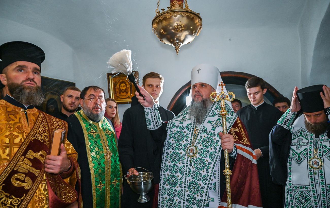 Зображення новини: Історична подія: Епіфаній уперше звершив молитву в Дальніх печерах Києво-Печерської лаври
