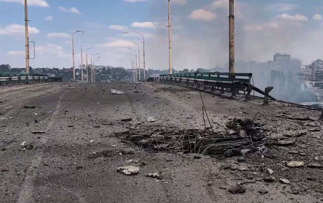 Зображення новини: Не так критично, як вчора: нові деталі російського удару по мосту в Херсоні