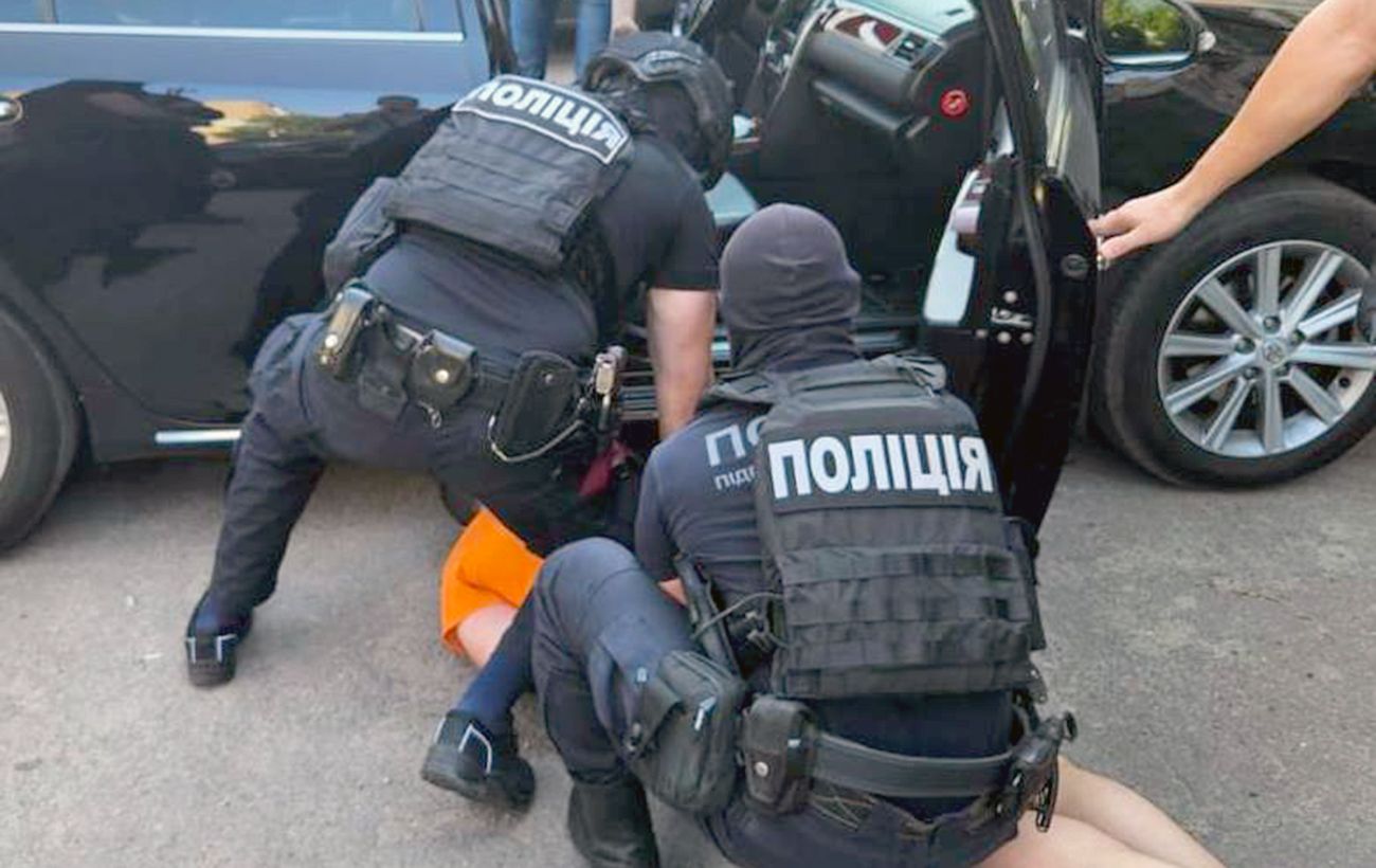 Зображення новини: Працювало понад 300 осіб: у Дніпрі закрили 11 шахрайських кол-центрів