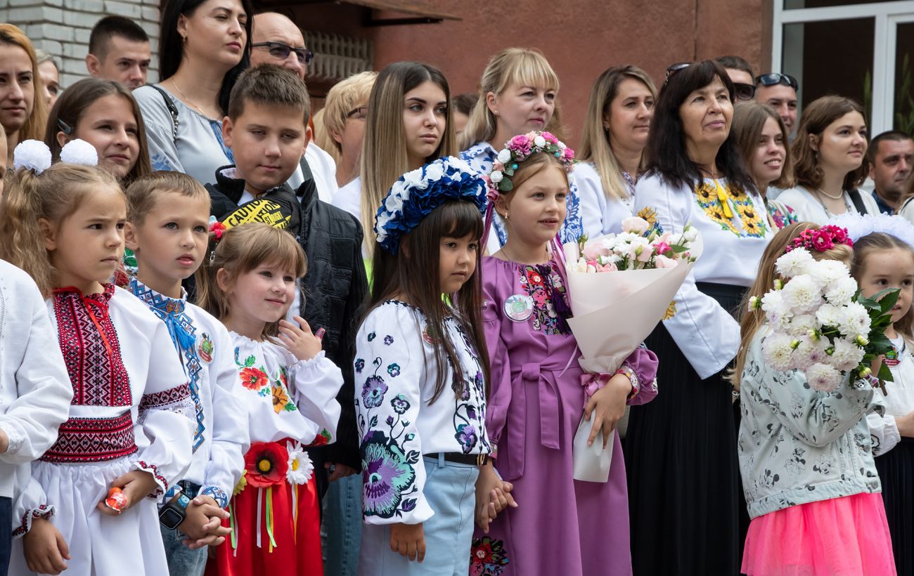 Зображення новини: Які квіти не можна дарувати вчителям на 1 вересня та чому
