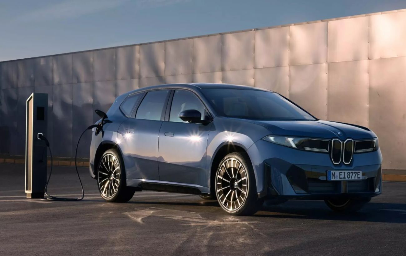 Зображення новини: Піонер цілої родини: BMW показала електричний кросовер iX3