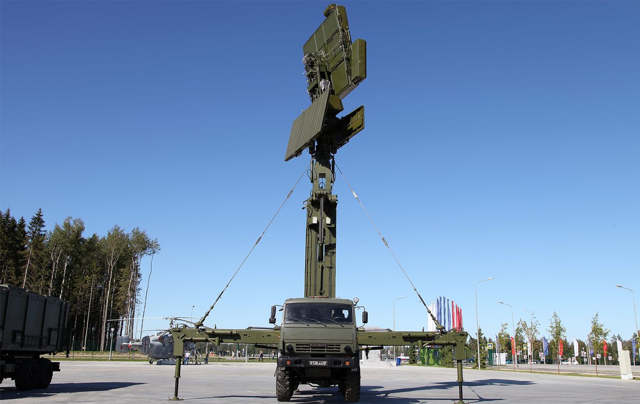 Зображення новини: Спецпризначенці ГУР показали знищення російських радарів ППО в окупованому Криму