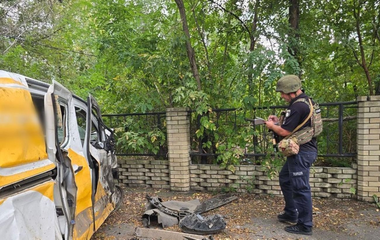 Зображення новини: Поліцейські показали перші хвилини після звірячого удару РФ по Яровій (відео)