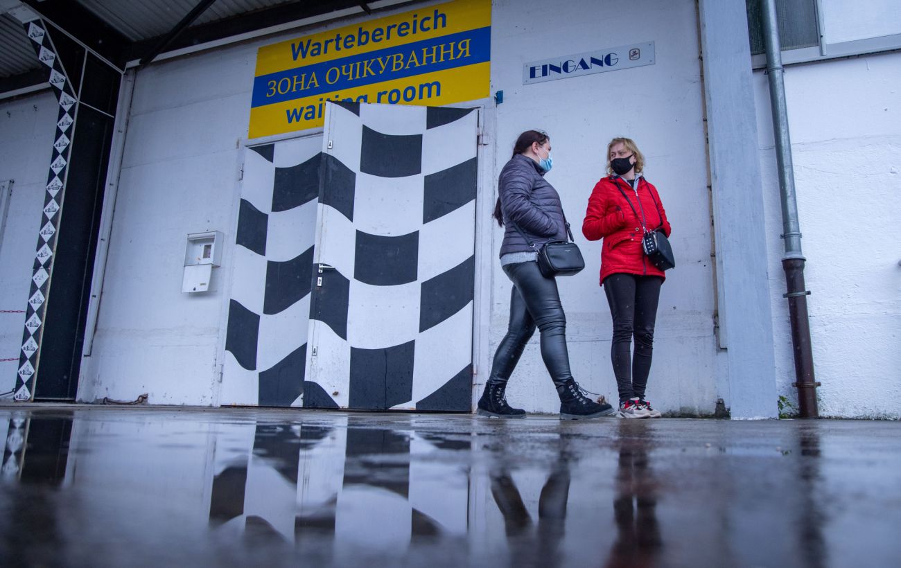 Зображення новини: Німеччина скорочує виплати для українців: скільки отримуватимуть прибулі 2025 року