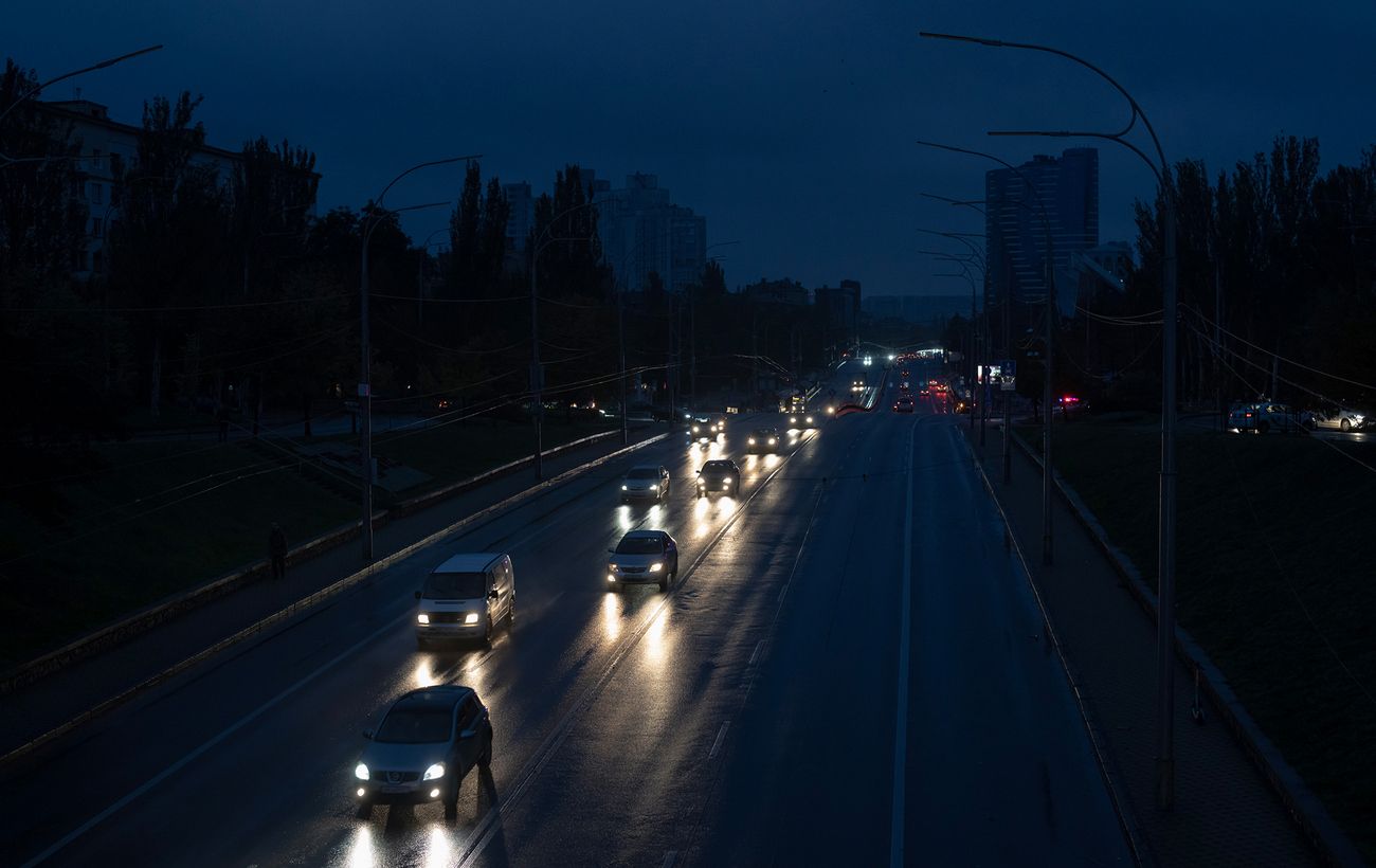 Зображення новини: Як вимикатимуть світло у Києві 14 листопада: ДТЕК оновив графіки