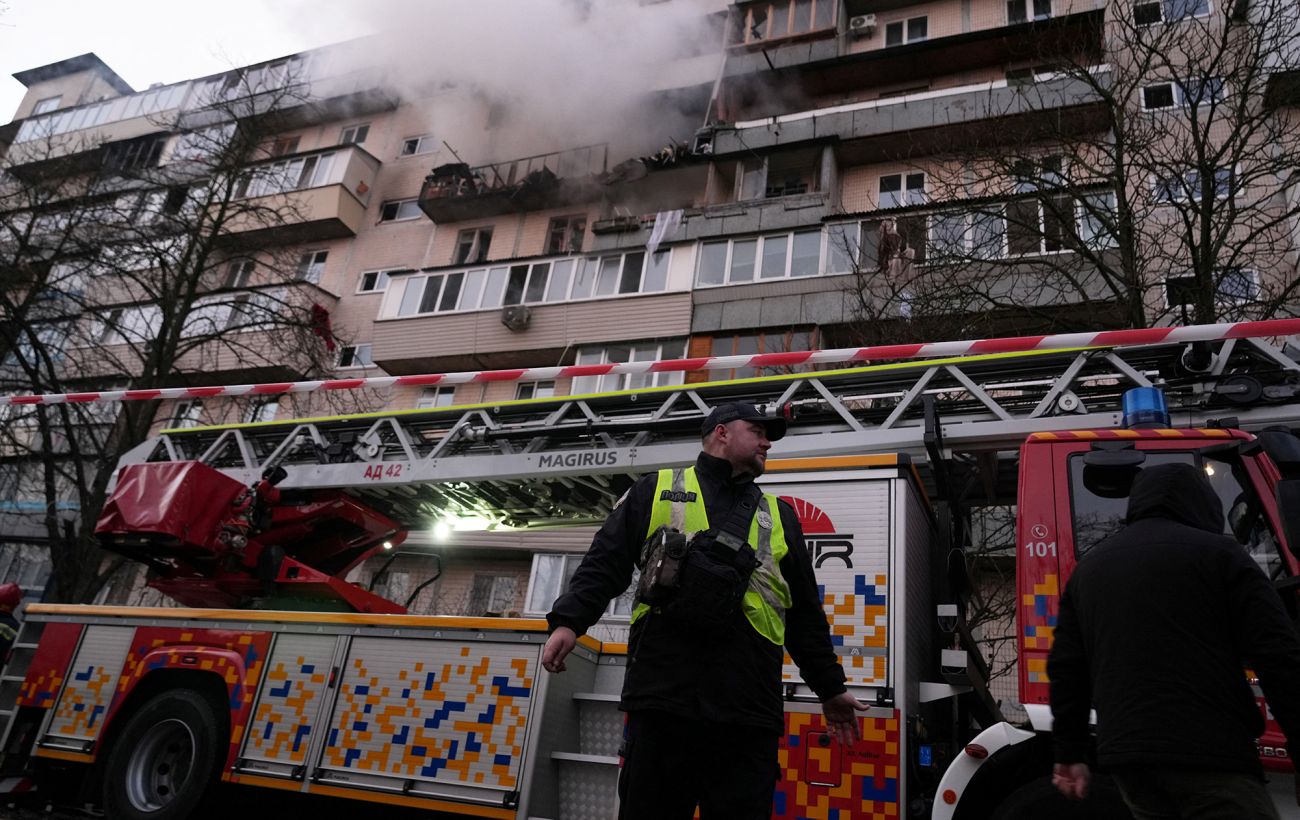 Зображення новини: У Києві кількість жертв нічного обстрілу зросла до пʼяти