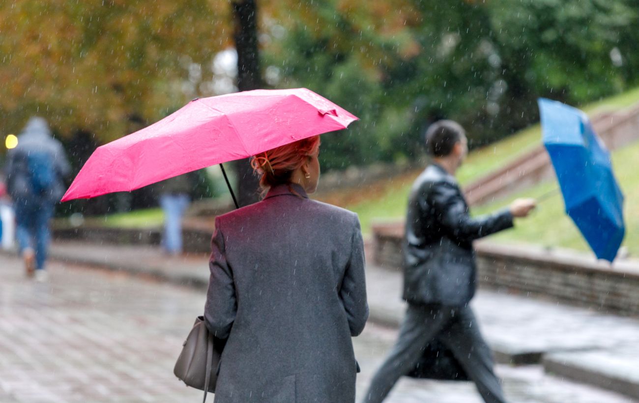 Зображення новини: Дощитиме, місцями мокрий сніг: якою буде погода в Україні 16 листопада