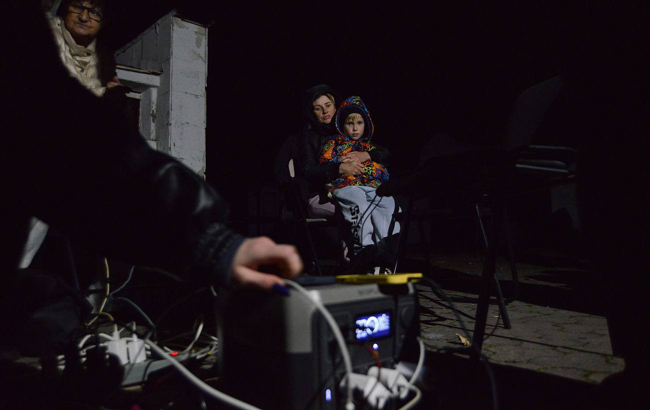 Зображення новини: Як відключатимуть світло 18 листопада: "Укренерго" оновило графіки