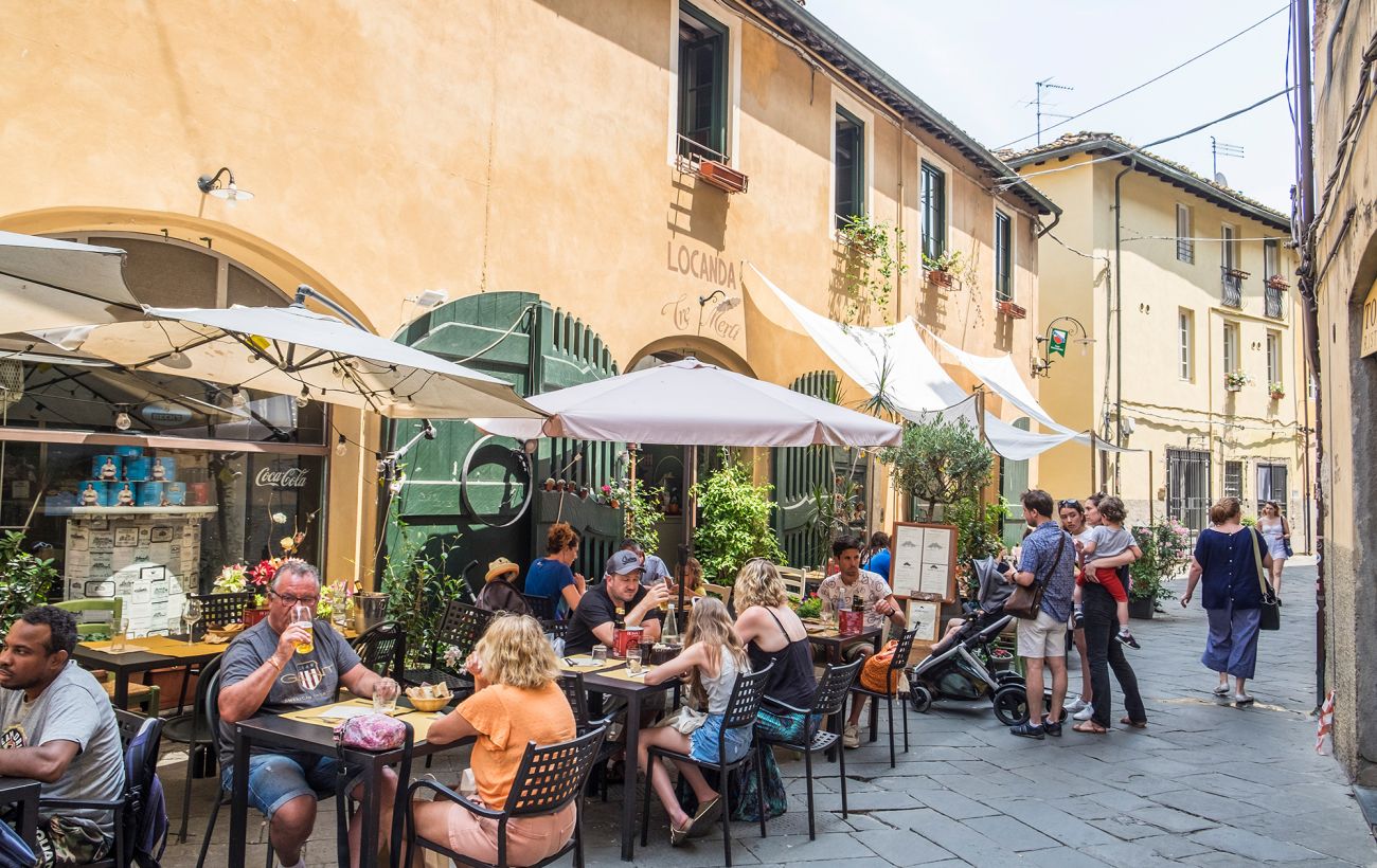 Зображення новини: Що можна замовити в ресторанах різних країн за 15 євро