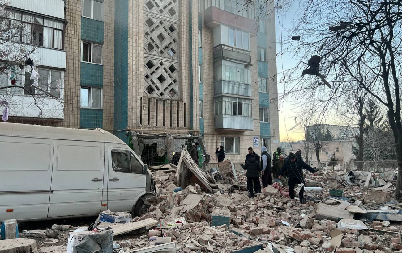 Зображення новини: У Тернополі вже 16 загиблих та понад 60 поранених після атаки РФ: серед жертв - дитина