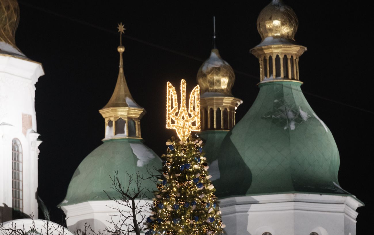 Зображення новини: Головну ялинку країни присвятять фрескам Софії Київської: киян запрошують прикрашати дерево