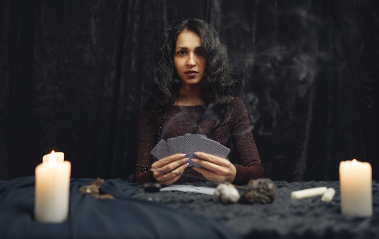 Зображення новини: Таро-гороскоп на 24 листопада: кому пощастить з грошима вже у понеділок