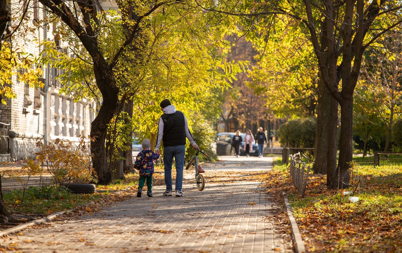 Зображення новини: Листопад шаленіє: які міста України побили 18 температурних рекордів і де прогріло до +24