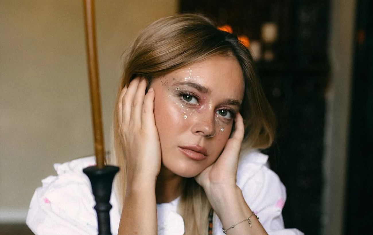 Зображення новини: Співачка Лавіка, яка вперше стане мамою в 40 років, розсекретила стать дитини