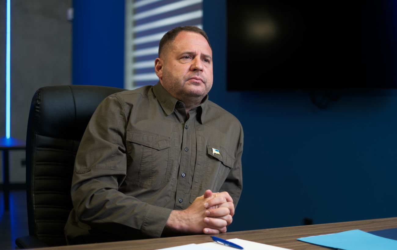 Зображення новини: Після обшуків у Єрмака про підозру нікому не повідомляли, - джерела