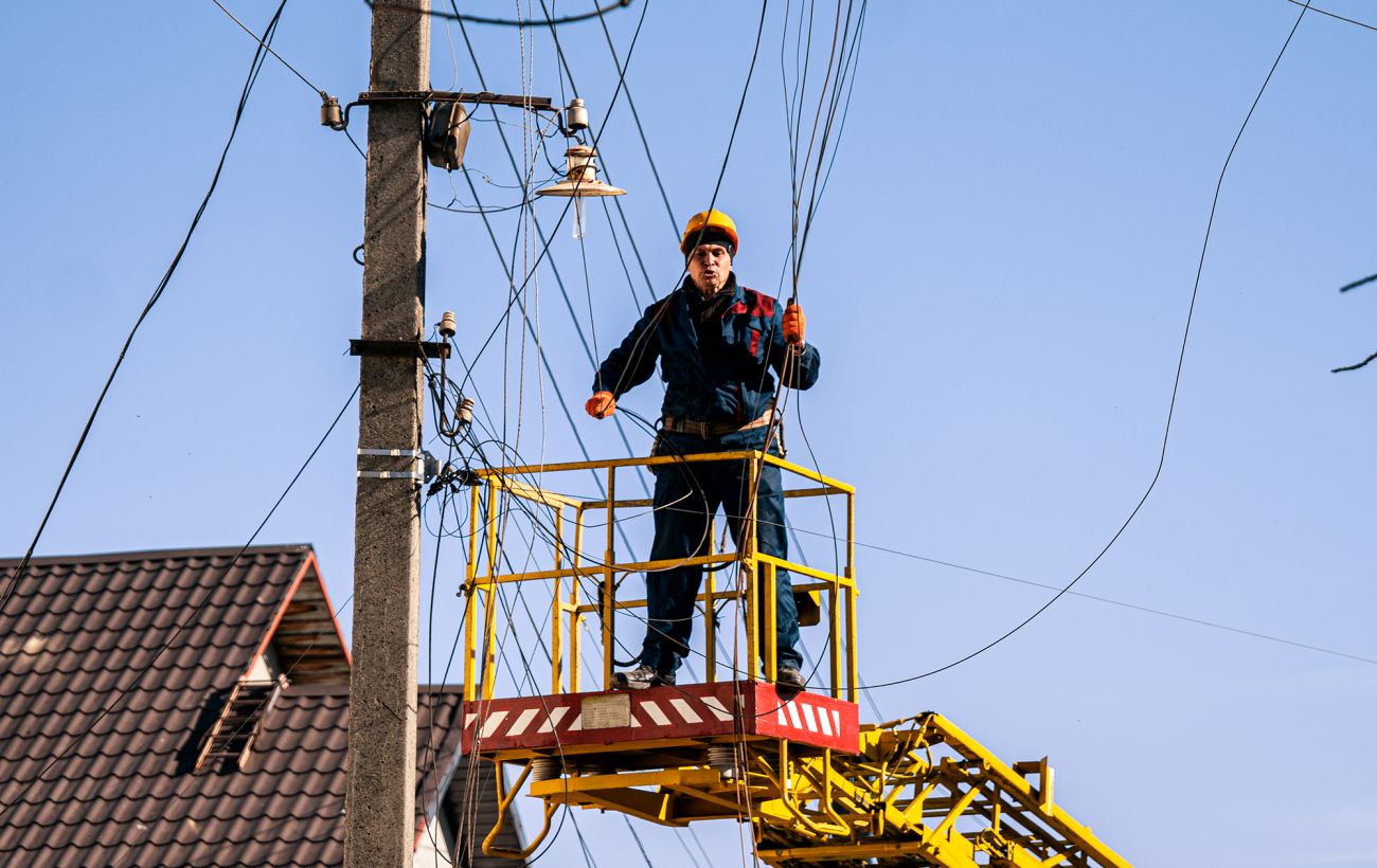 Зображення новини: Окупанти атакували енергетичний об'єкт на Сумщині, є поранений