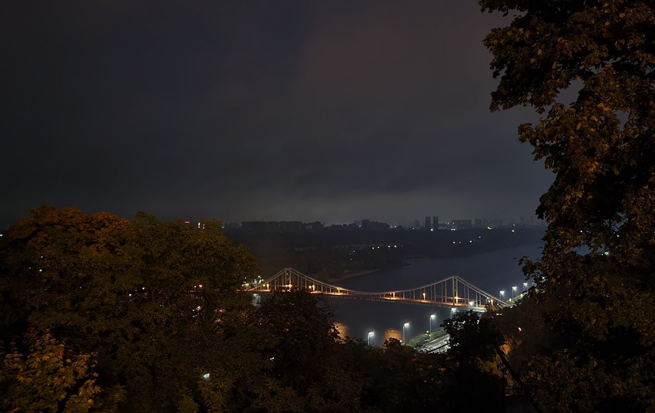 Зображення новини: У Києві через атаку перебої зі світлом і водою, повністю знеструмлено Фастів