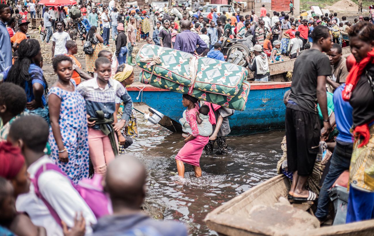 Зображення новини: Трагедія в Конго: на озері перекинулось судно із 200 людьми, вже знайдені десятки тіл