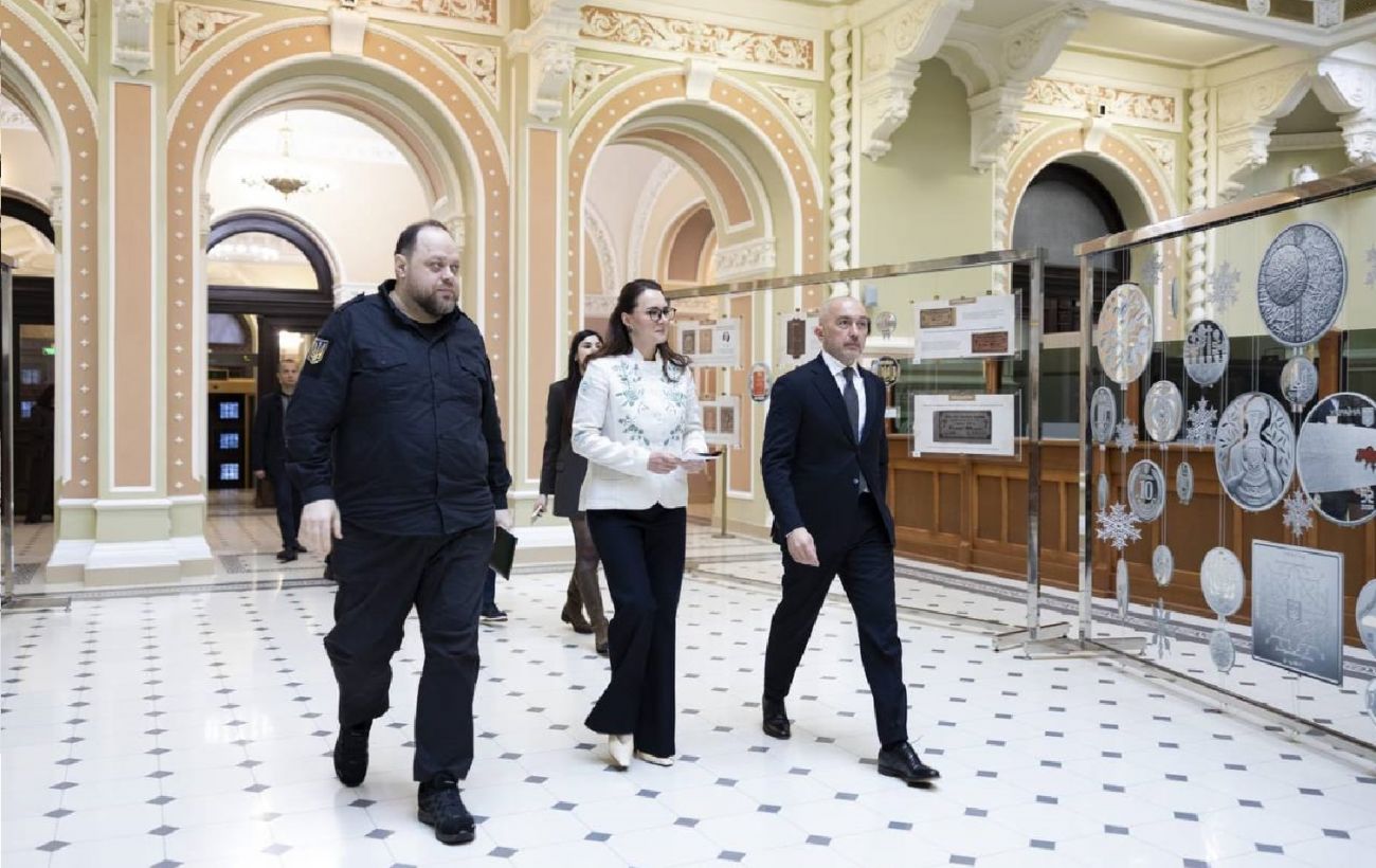Зображення новини: Тепер із Кримом і Донбасом. В Україні з'являться "монети єдності": який номінал