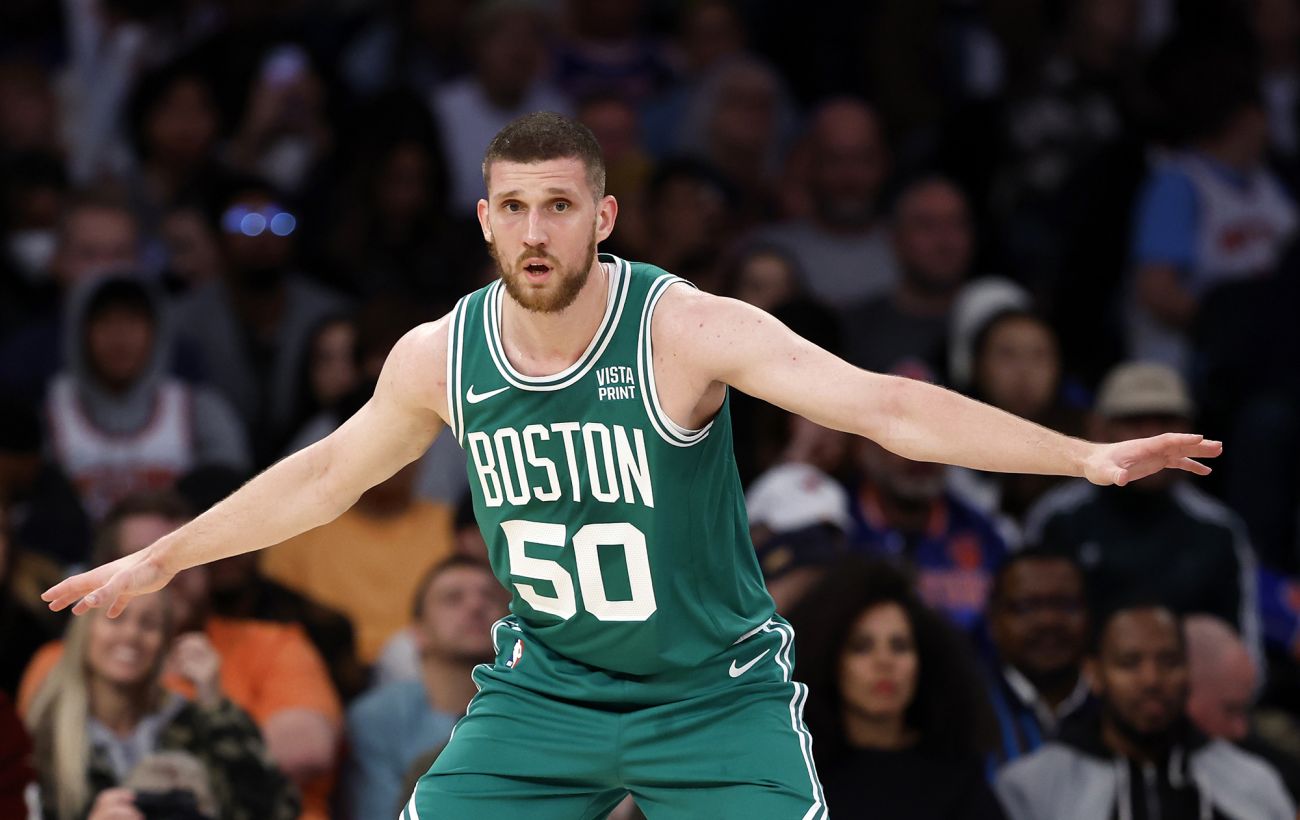 Зображення новини: Михайлюк повторив два рекорди сезону і витягнув "Юту" до перемоги в НБА