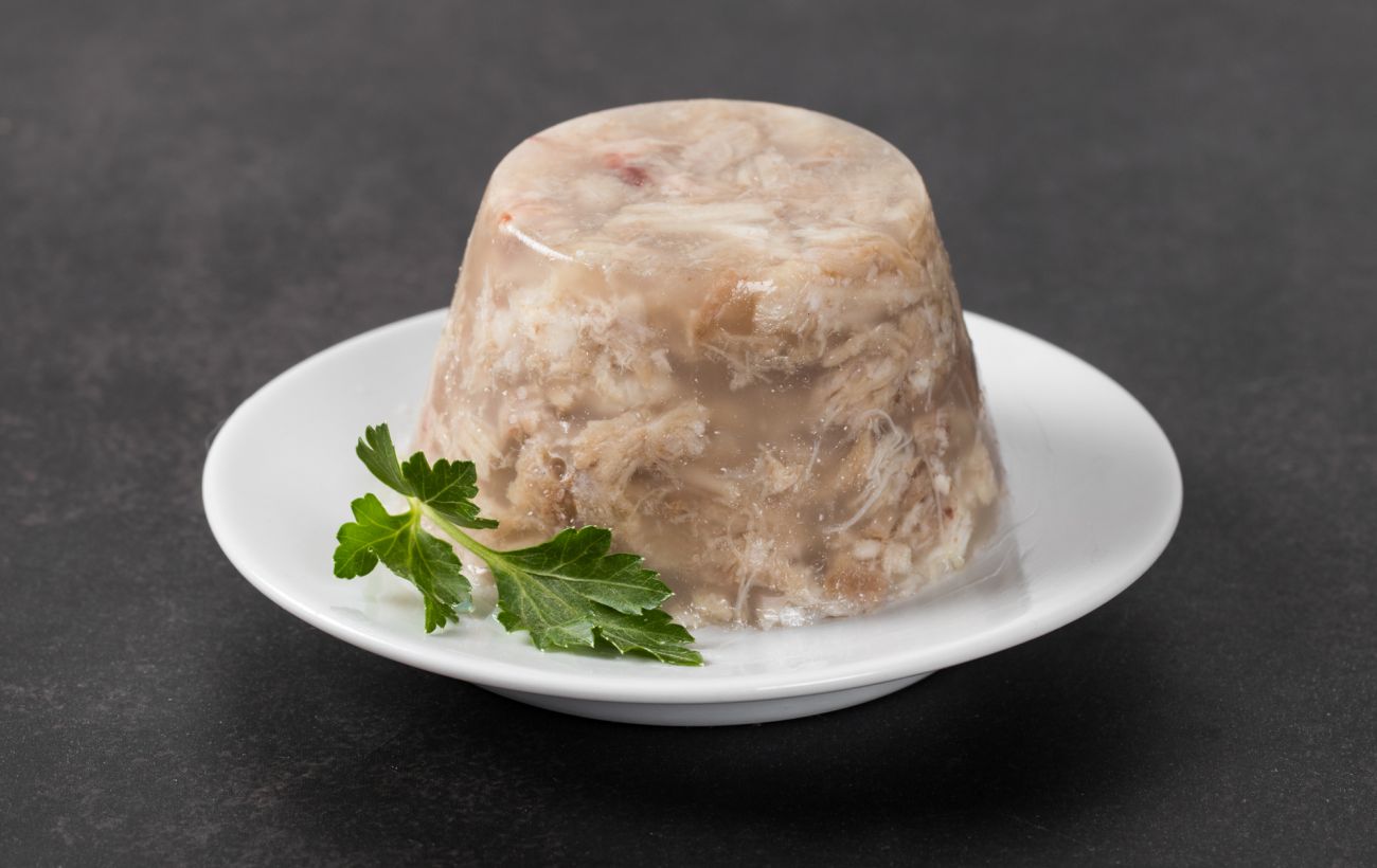 Зображення новини: Домашній прозорий холодець, який вийде у кожного: покроковий рецепт