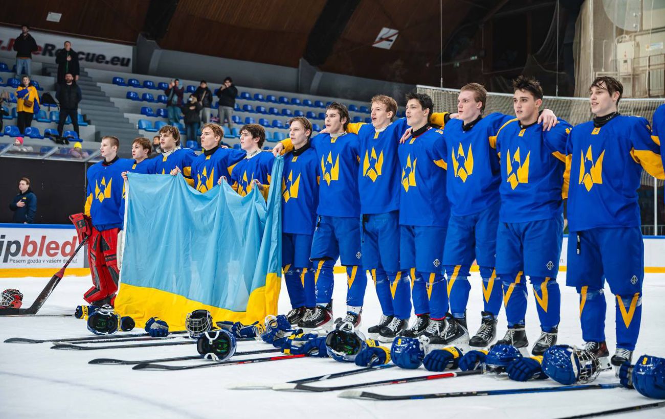 Зображення новини: Вперше за 13 років. Україна з перемоги стартувала на молодіжному ЧС з хокею (відео)