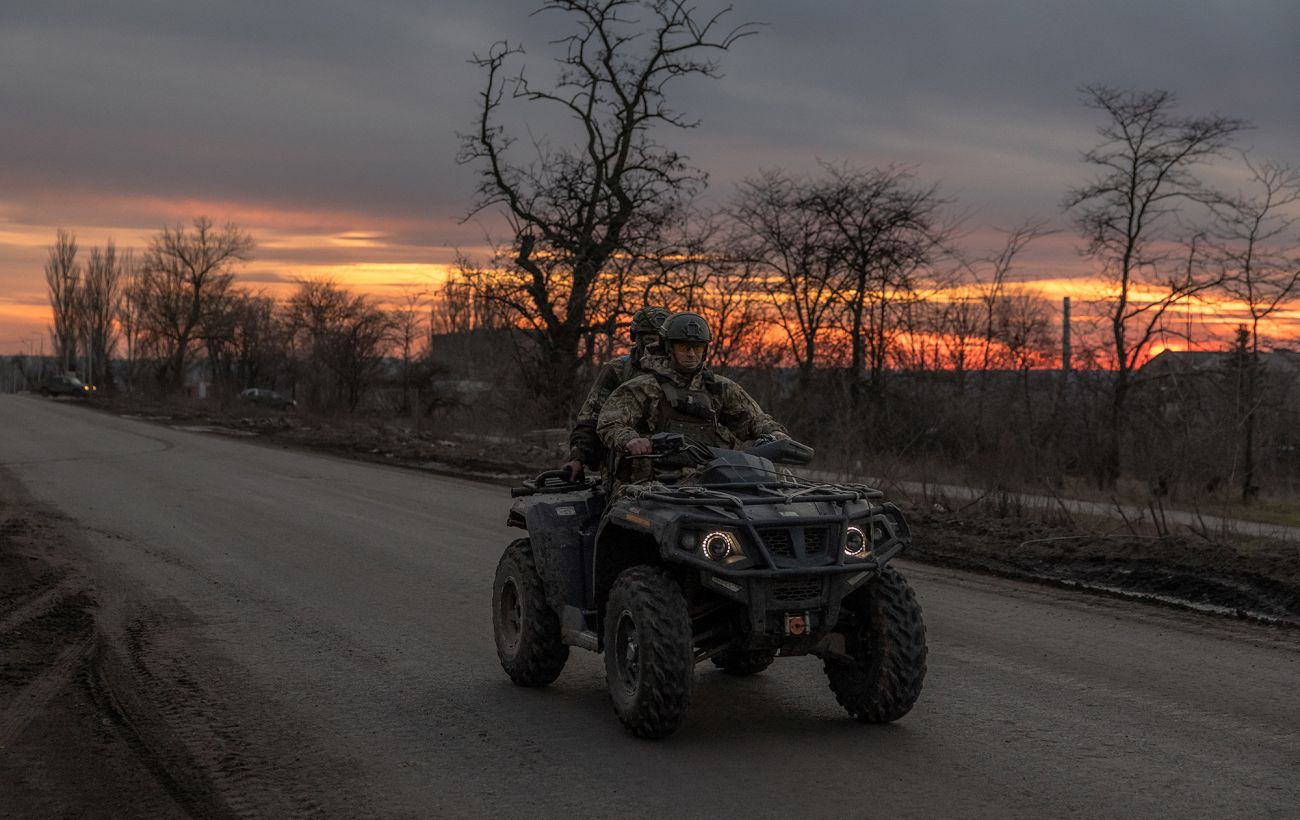 Зображення новини: У бригадах НГУ створили стрілецькі роти на мотоциклах: військових готують чемпіони світу