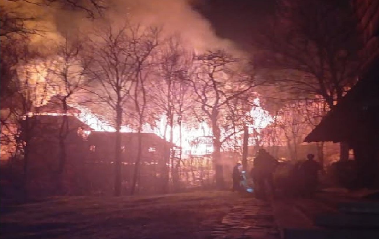 Зображення новини: На Закарпатті пожежа охопила монастир московського патріархату (фото)