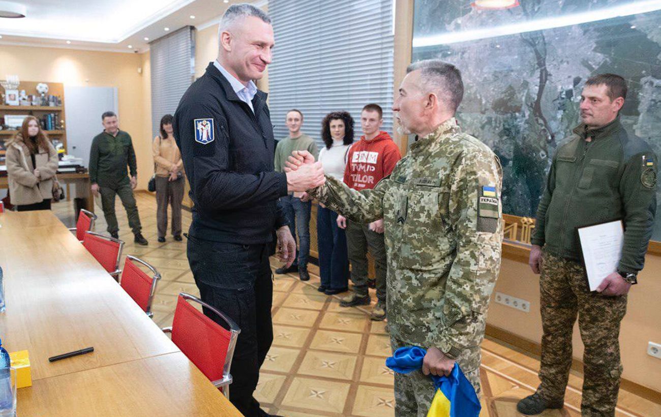 Зображення новини: Київ придбав 352 квартири для ветеранів, частина вже отримала ордери на житло, - Кличко