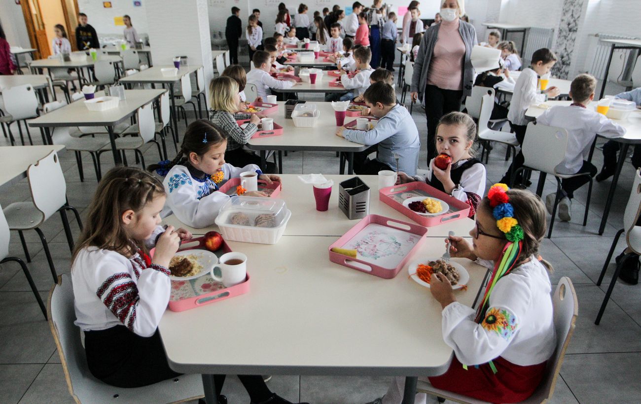 Зображення новини: Скандал із харчуванням школярів у Миколаєві: відкрили провадження та розпочали перевірки