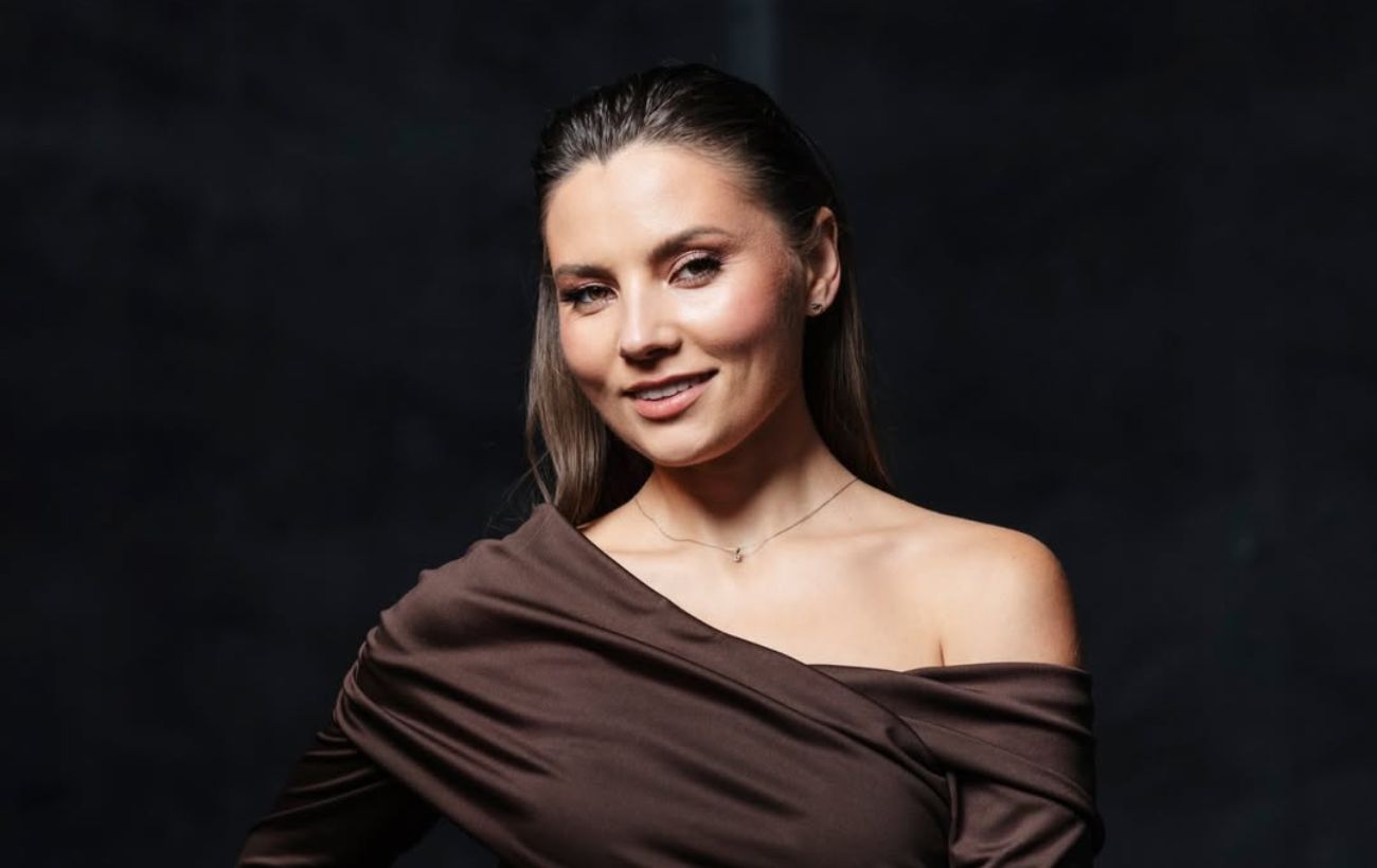 Зображення новини: Тоня Хижняк показала елегантний "лук", який ідеально підійде для новорічної ночі