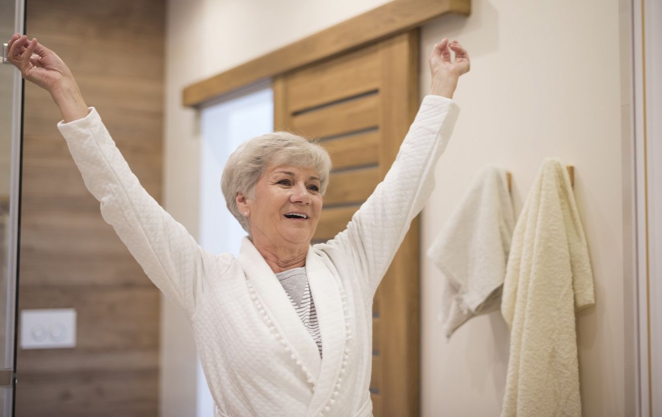 Зображення новини: Чому після 65 років не варто приймати душ щодня: багато хто цього не знає