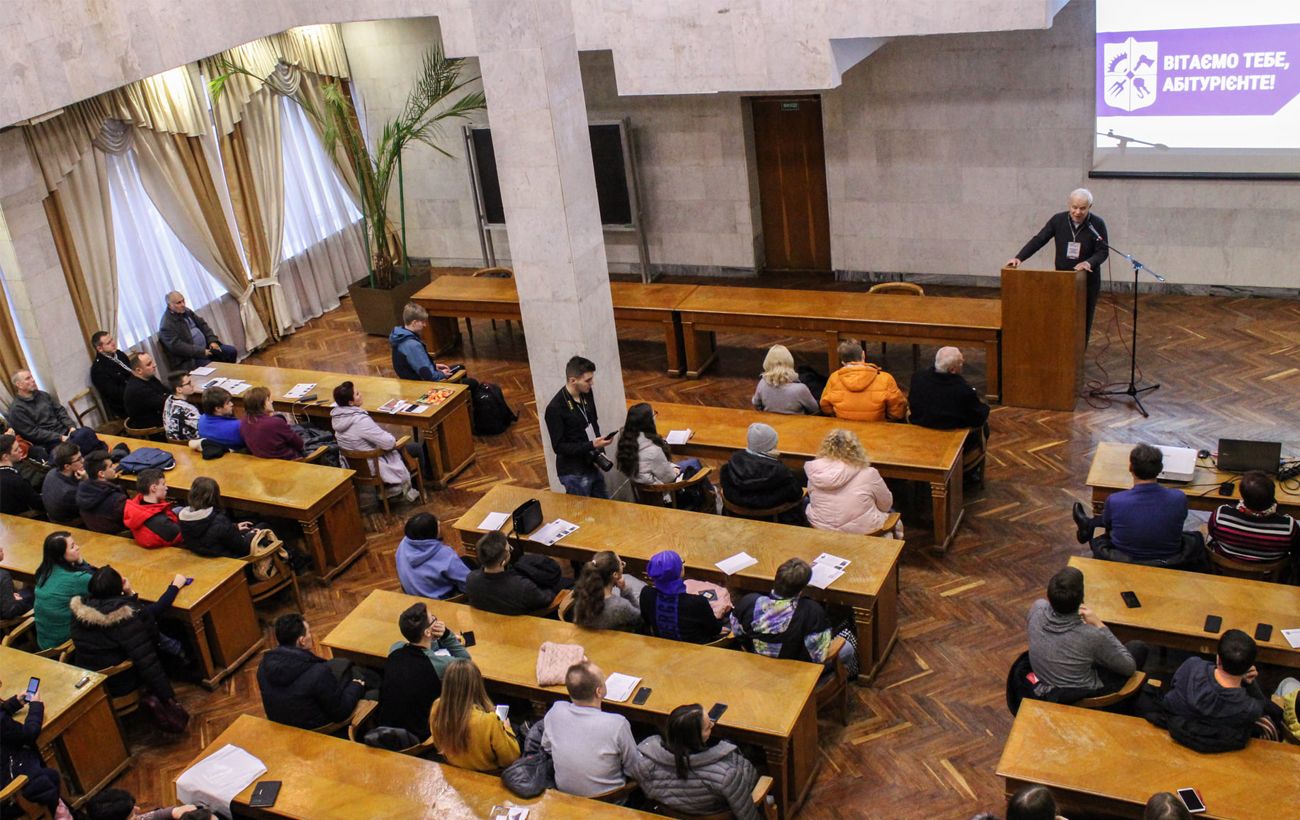 Зображення новини: Не окрема освіта. В МОН пояснили, для кого вводять "нульовий курс" в університетах