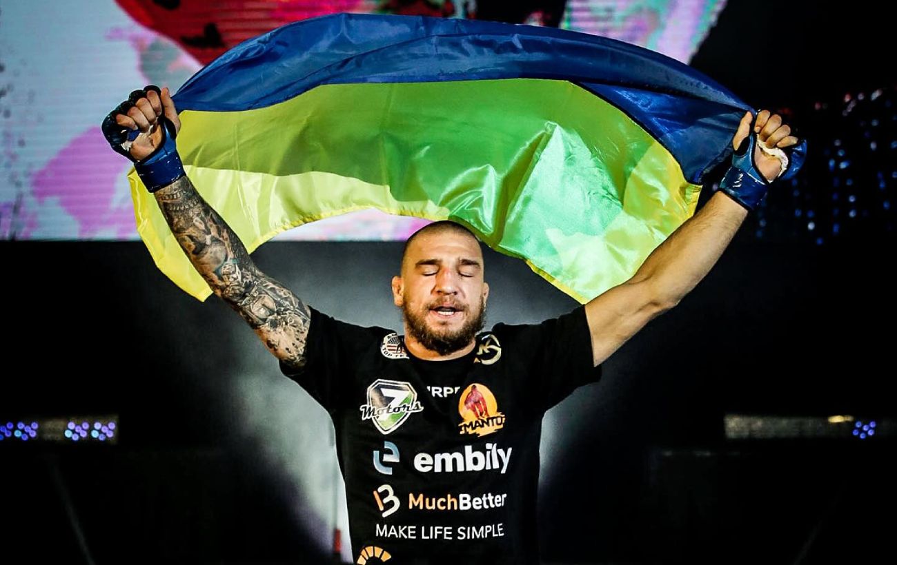 Зображення новини: "Закрийте свої роти": Амосов емоційно про війну в Україні