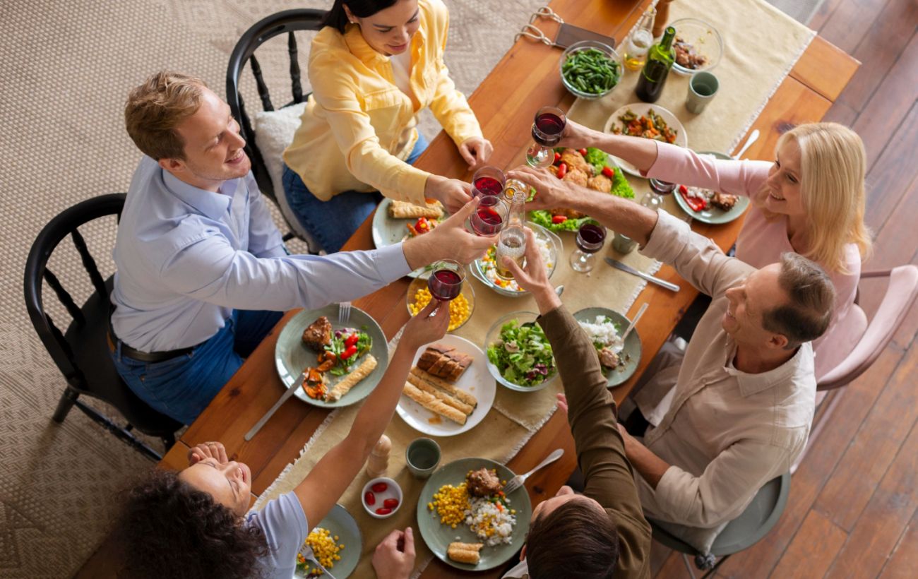 Зображення новини: Ось що не можна робити, коли мають прийти гості: зіпсуєте весь вечір