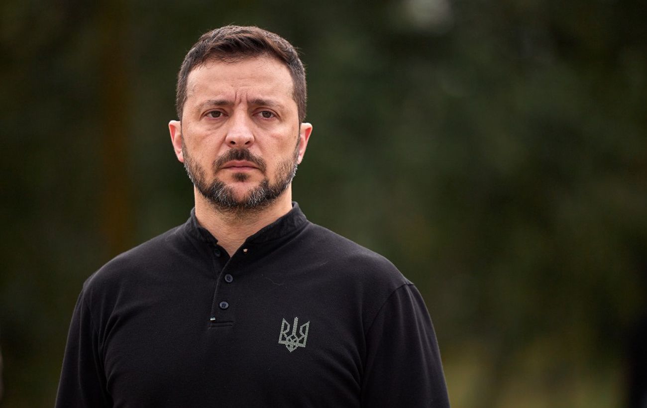 Зображення новини: Як українці ставляться до Зеленського: опитування КМІС