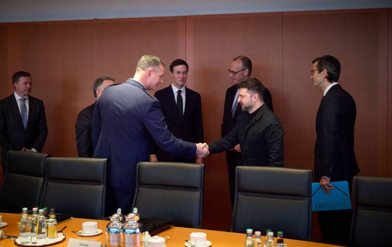 Зображення новини: США тиснули на Україну з вимогою відмови від частини Донбасу, - AFP