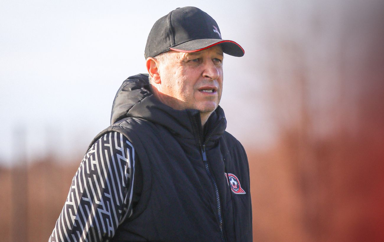 Зображення новини: Новий клуб Вернидуба зобов'язався грати у Росії: що робитиме тренер, який служив у ЗСУ