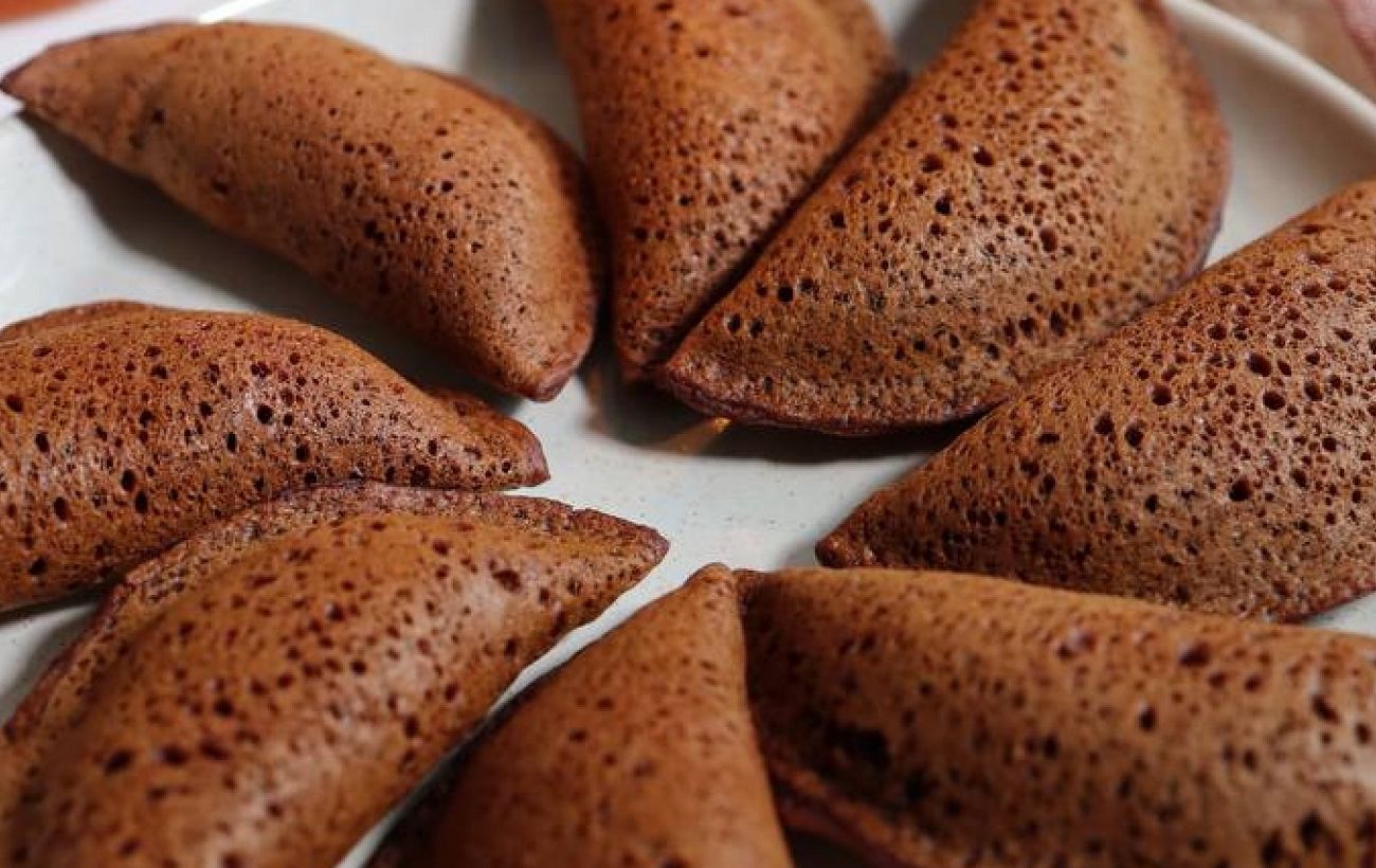 Зображення новини: Марокканські млинці до посту: без молока та яєць, з ніжною начинкою