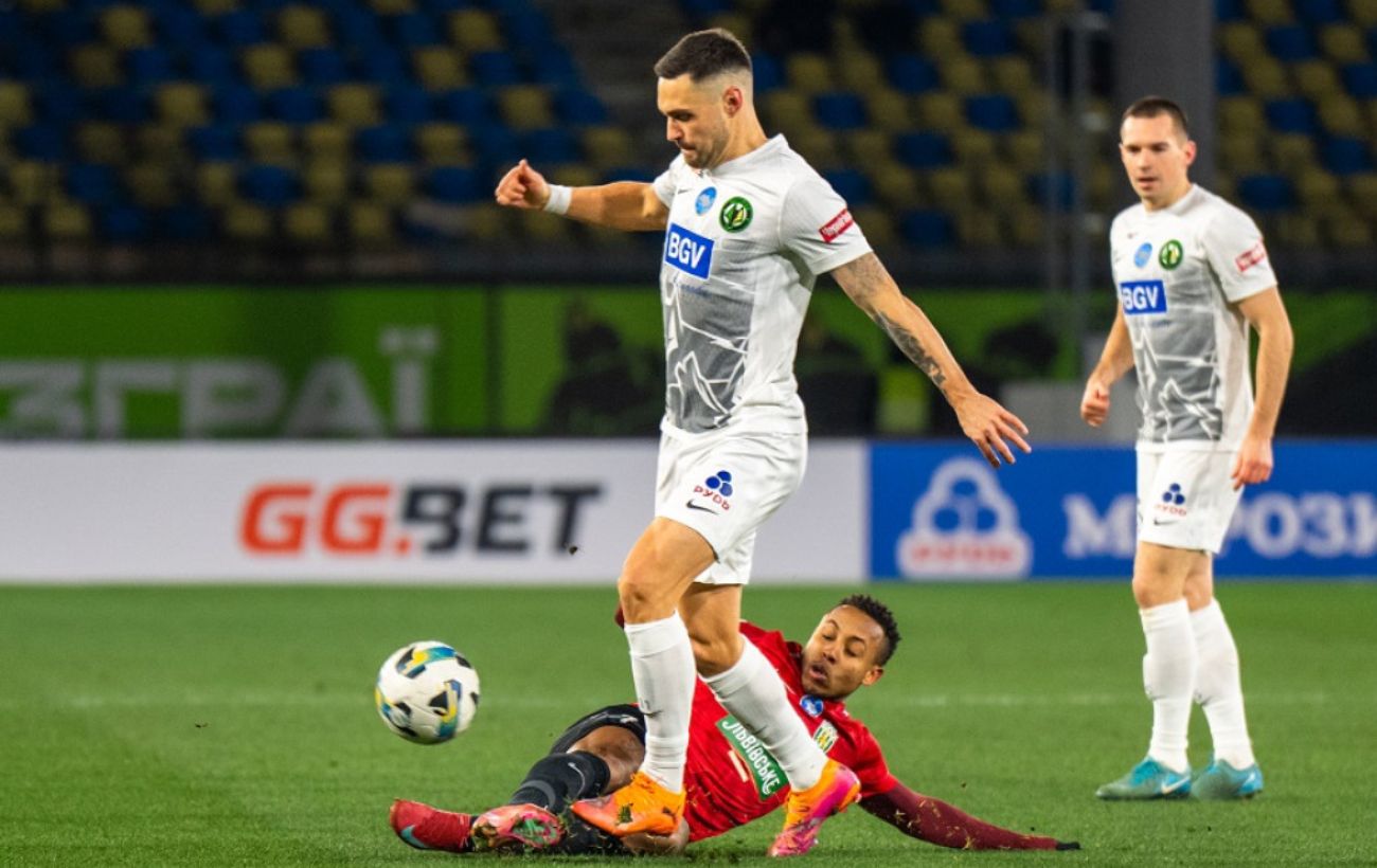 Зображення новини: Тренер сенсаційного лідера та найкращий бомбардир збірної отримали останні нагороди УПЛ у 2025-му