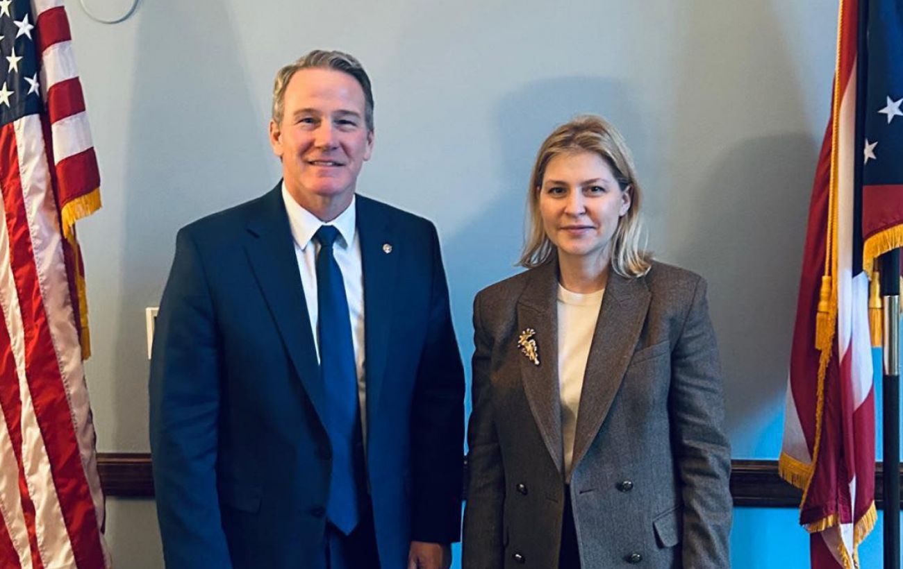 Зображення новини: Стефанішина: до Сенату США внесли законопроєкт про санкції щодо нафти з РФ